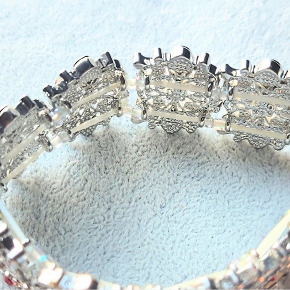 Crimson Tide Stretch Bracelet Fan pride Alabama Football bracelet - Picture 2 of 4